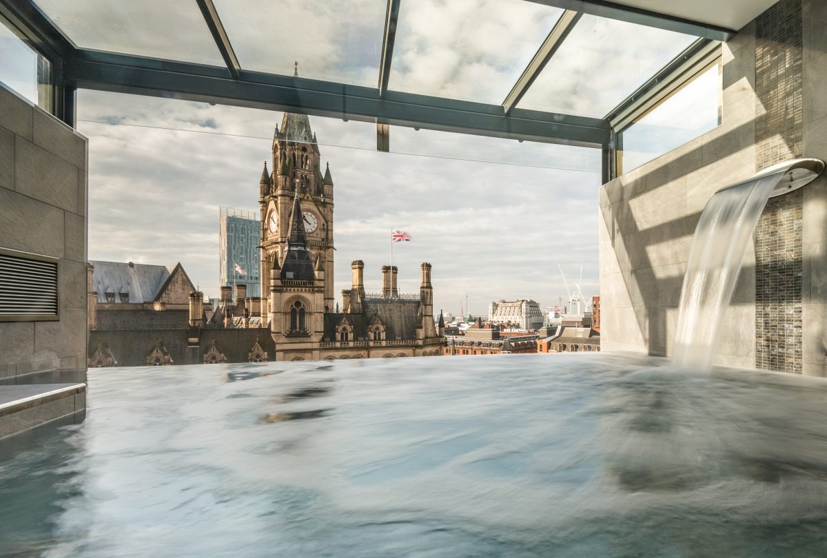  Manchester’s First Rooftop Infinity Spa Pool
