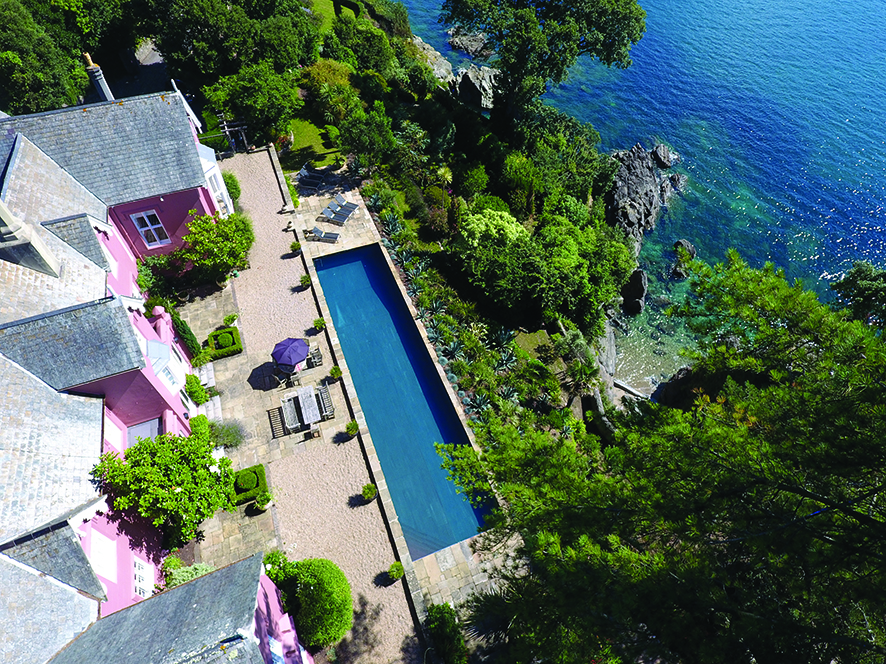 A pool with a view and the Midas touch